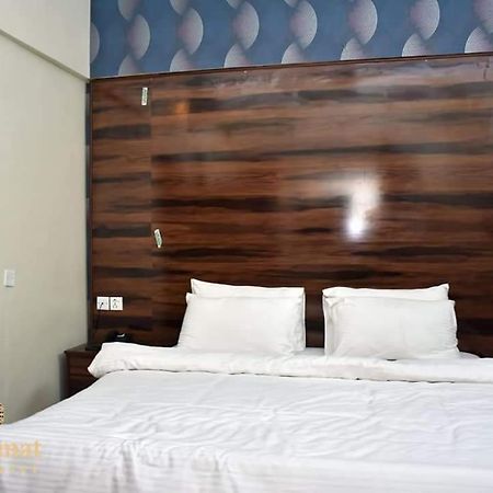 Diplomat Inn Karachi Esterno foto