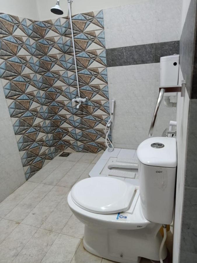 Diplomat Inn Karachi Esterno foto