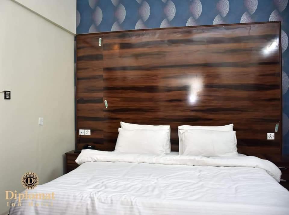 Diplomat Inn Karachi Esterno foto