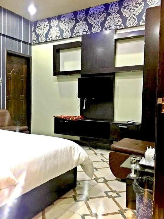 Diplomat Inn Karachi Esterno foto